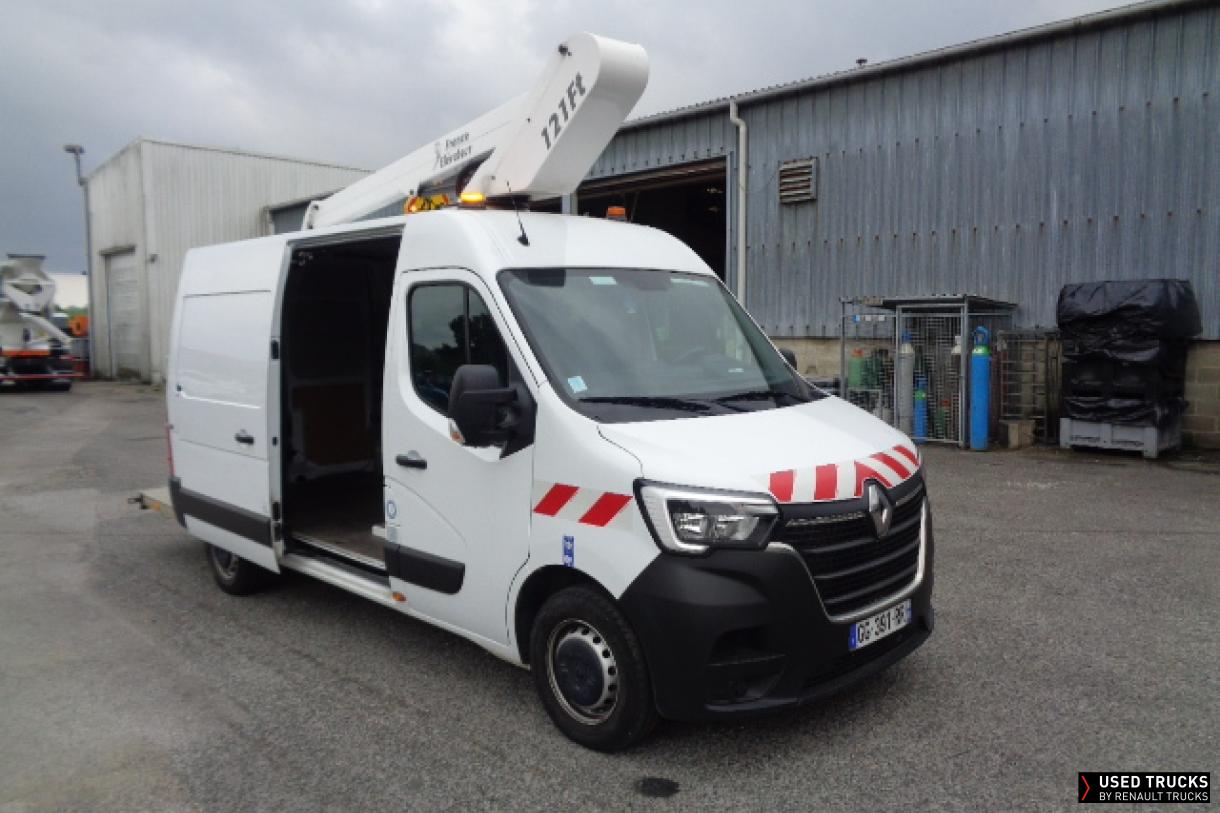 Renault Master
                                            125