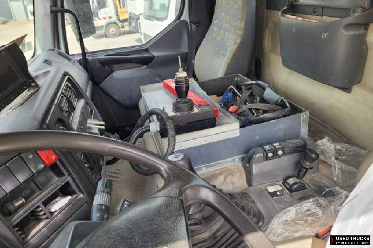 Renault Trucks KERAX 360