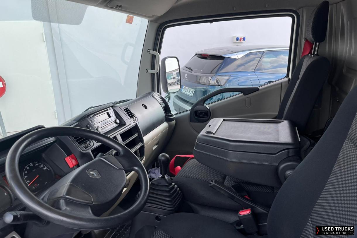 Renault Trucks Maxity 130