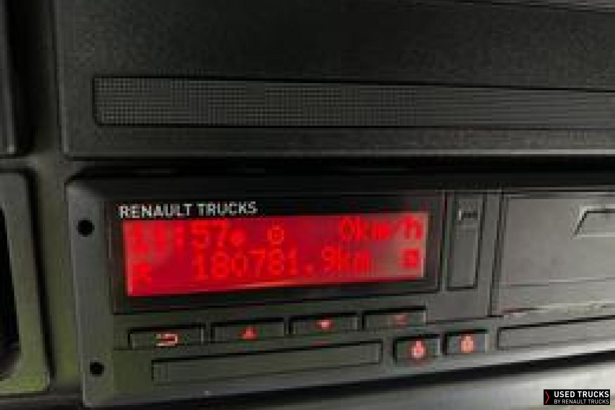 Renault Trucks D Wide 320