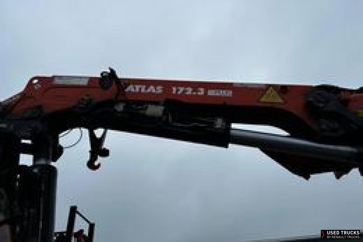 Renault Trucks D Wide 320