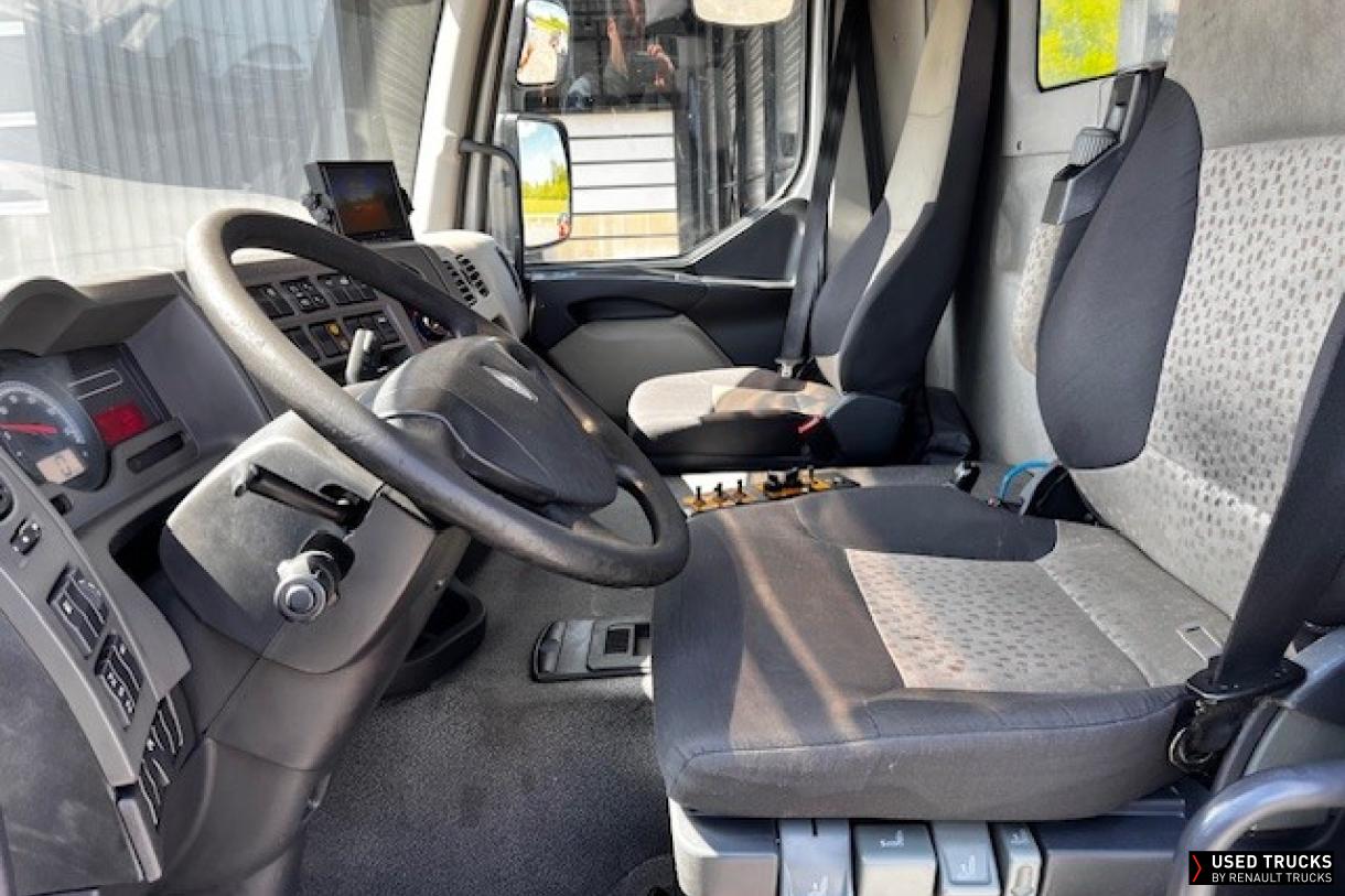 Renault Trucks Premium 460