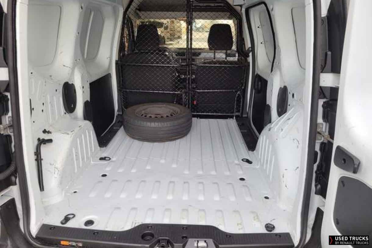 Renault Kangoo 75
