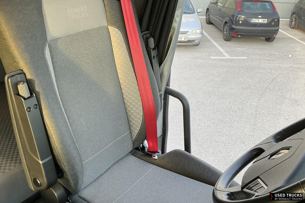 Renault Trucks T High 