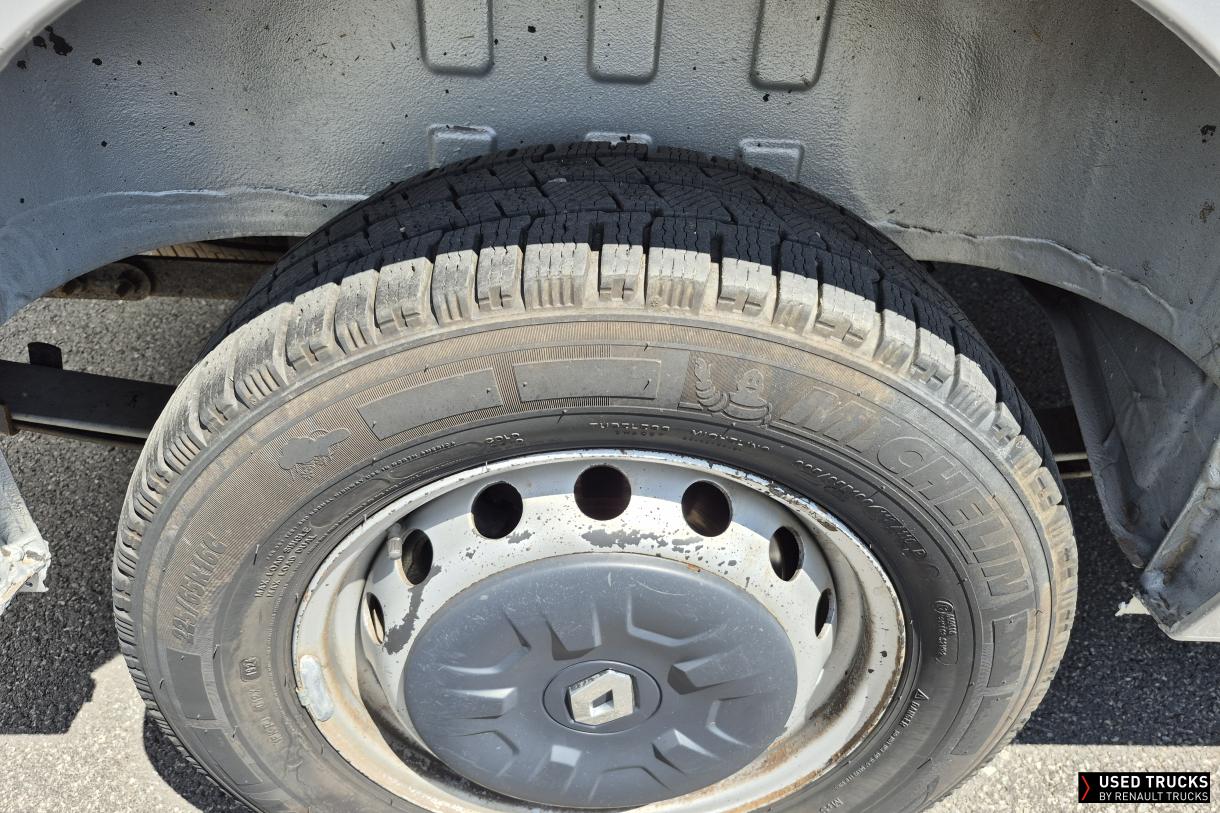 Renault Trucks Master 145