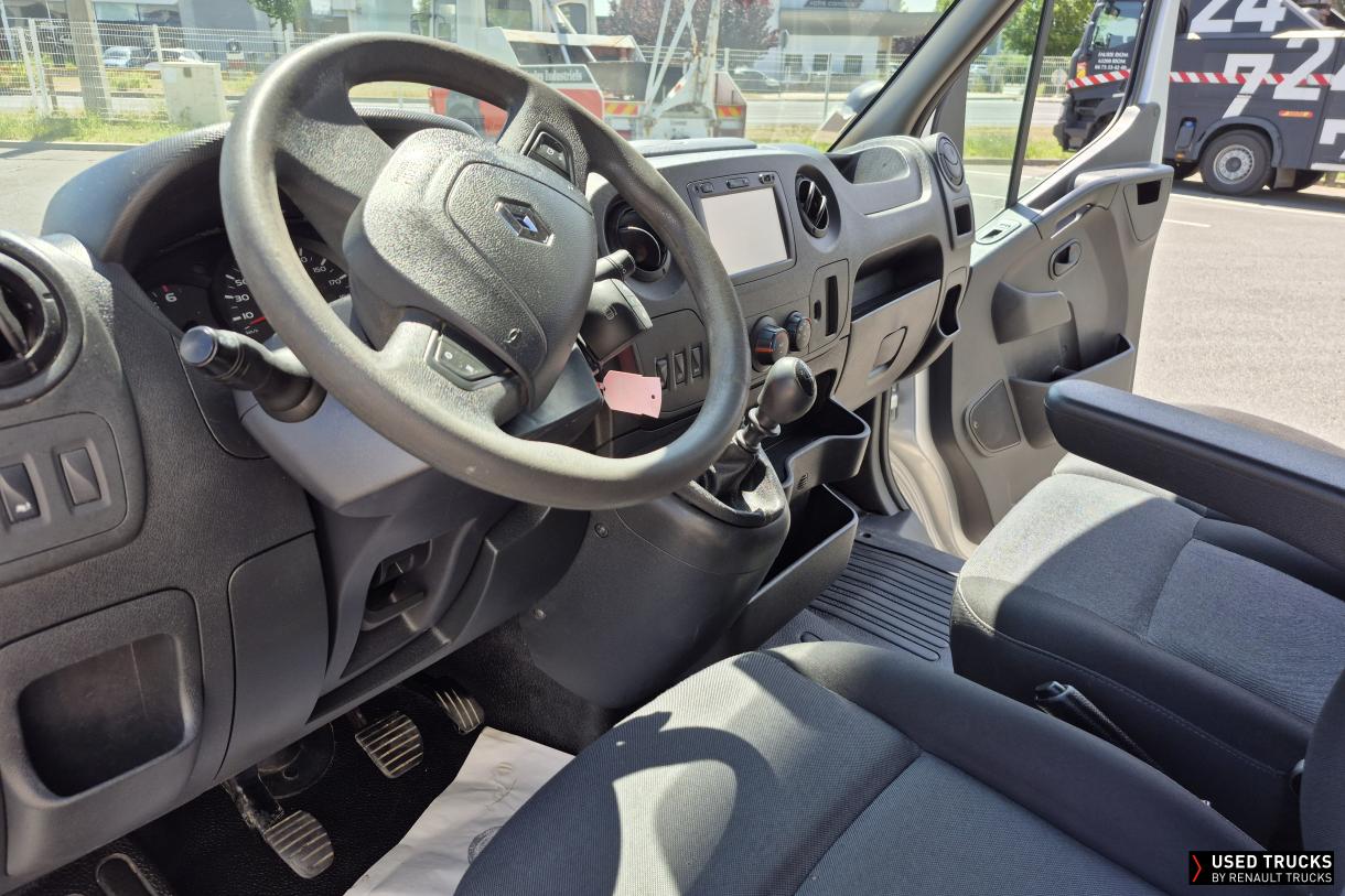 Renault Trucks Master 145