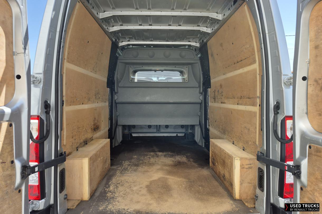 Renault Trucks Master 145