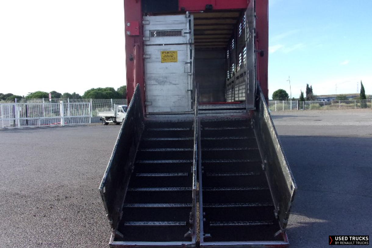 Renault Trucks Premium 460