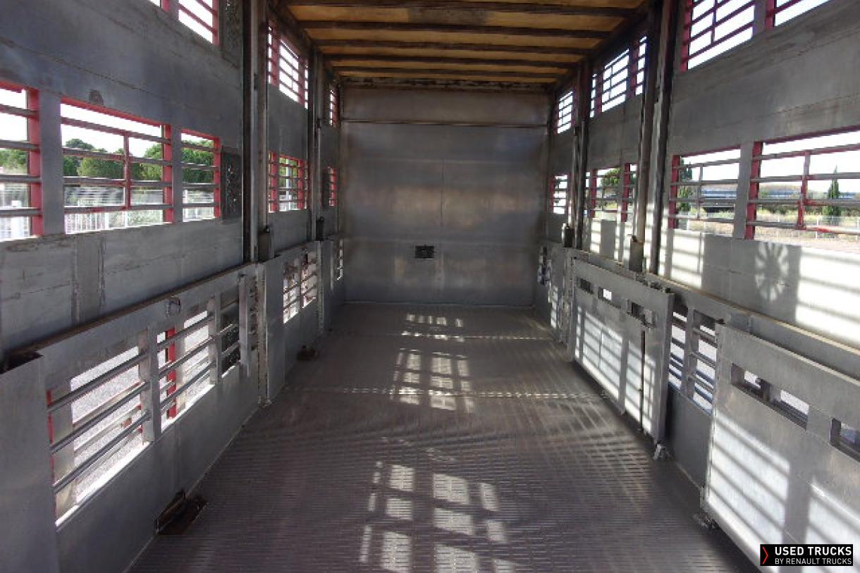 Renault Trucks Premium 460