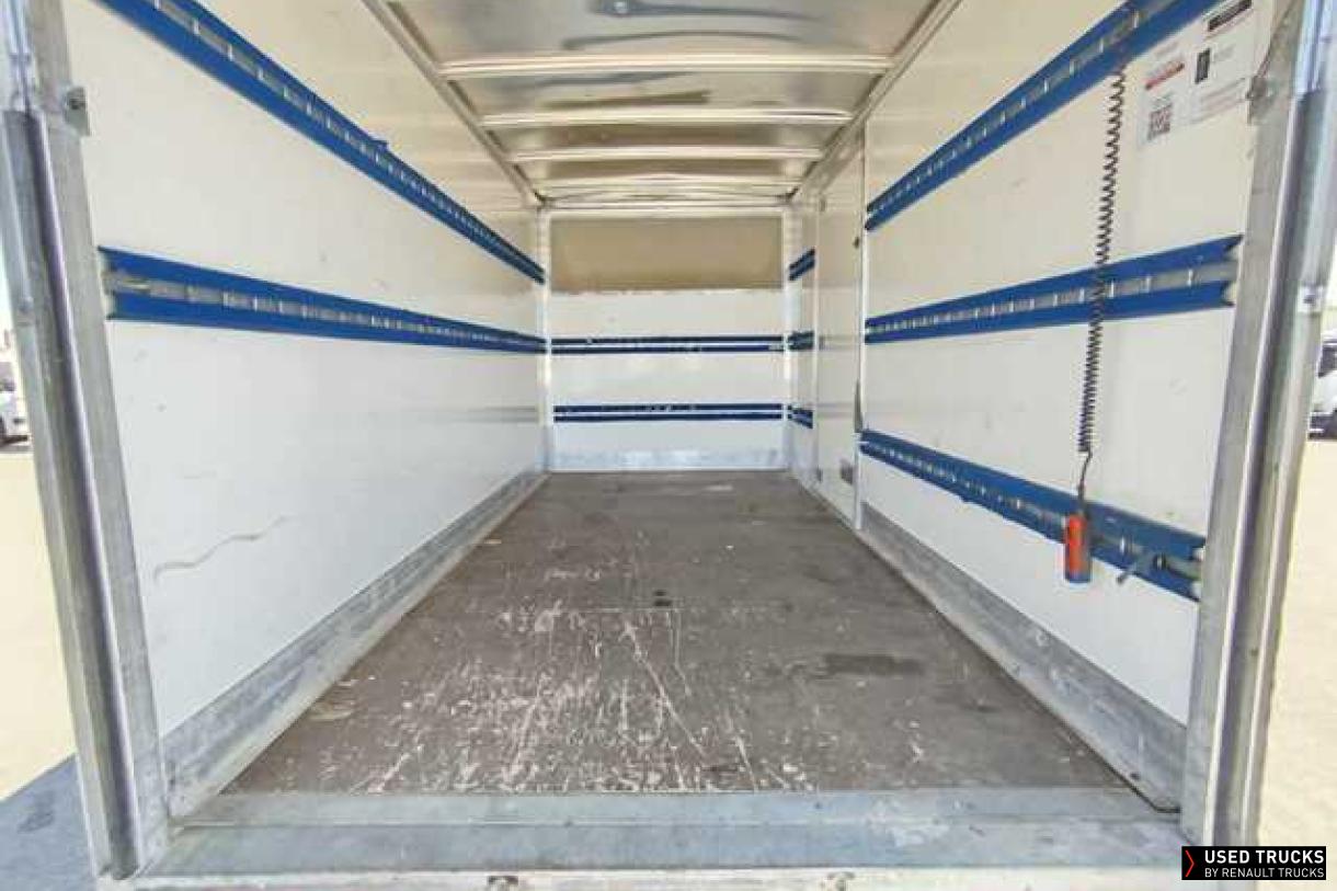 Renault Master 145