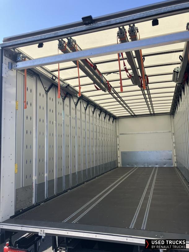 Renault Trucks D Wide 