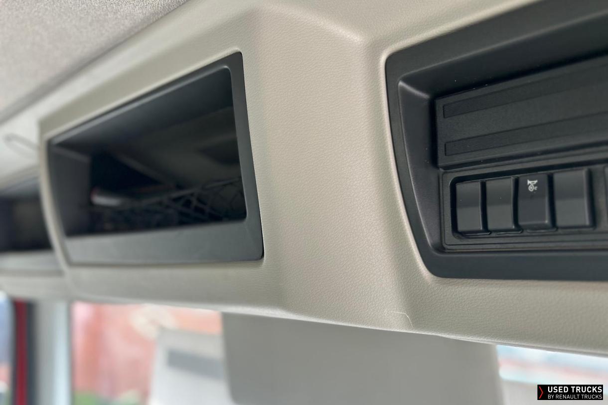 Renault Trucks D Wide 320