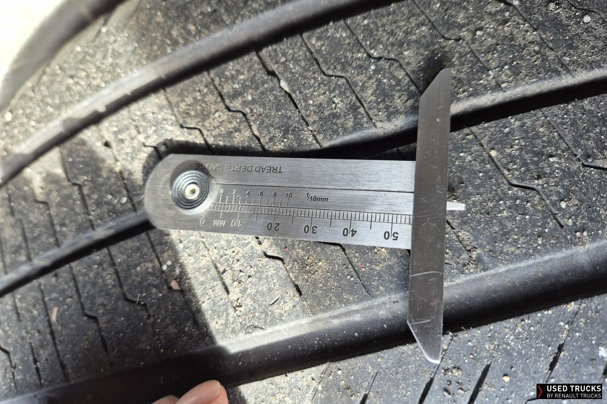 Renault Trucks Master 135