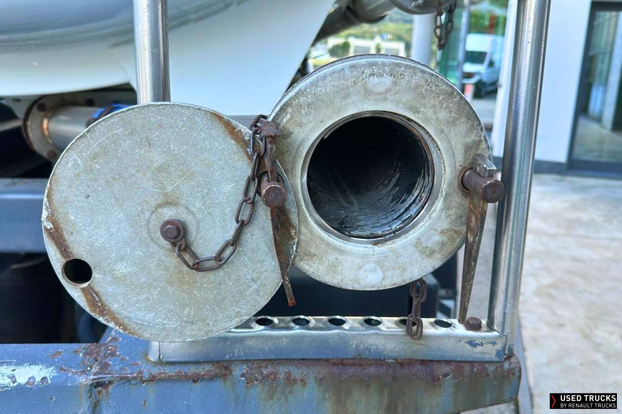 Renault Trucks Premium 360