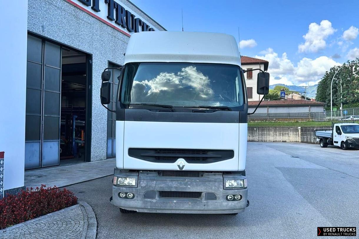 Renault Trucks Premium 360
