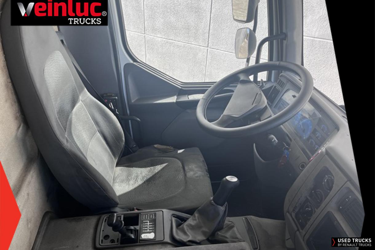 Renault Trucks Premium 320