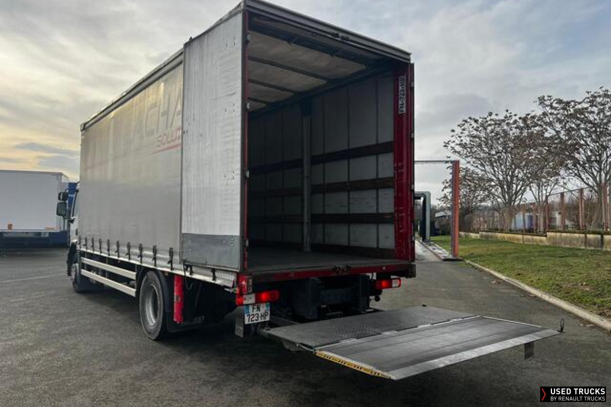 Renault Trucks D Wide 320
