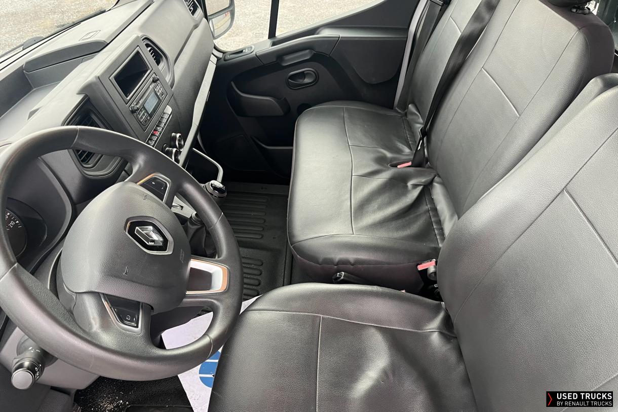 Renault Trucks Master 145
