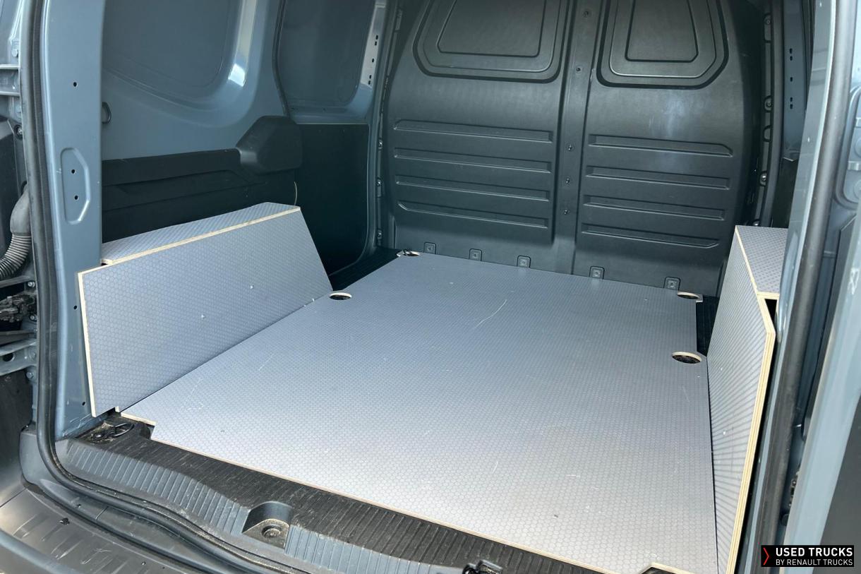 Renault Trucks Kangoo 95