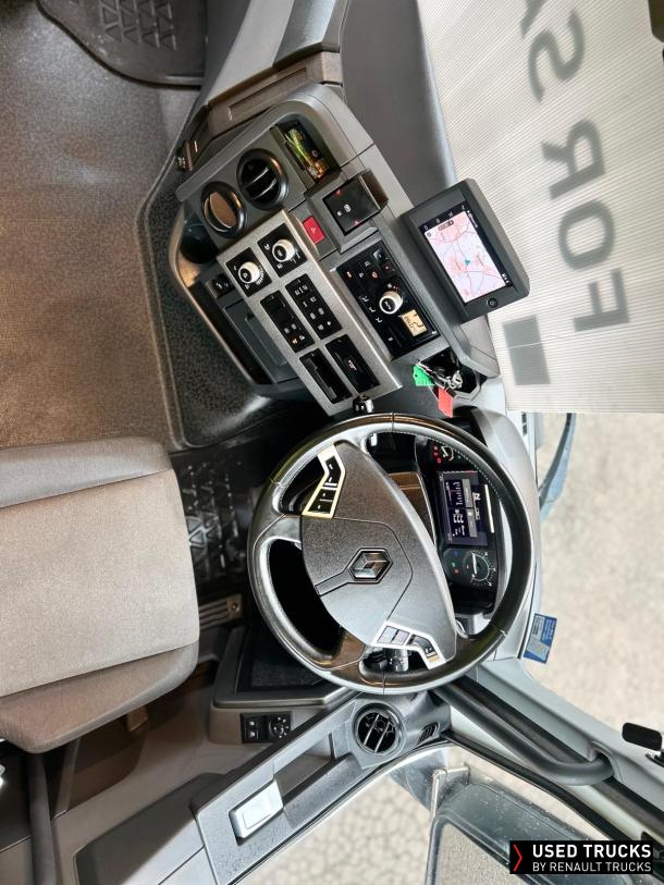 Renault Trucks T High 