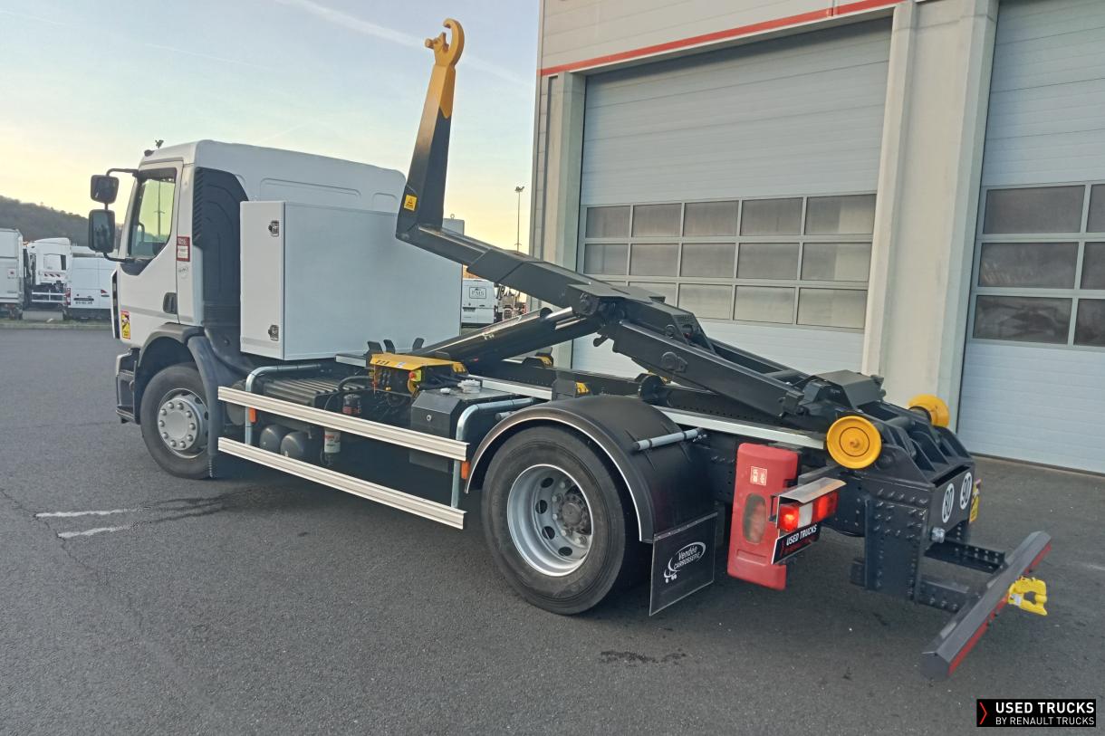 Renault Trucks D Wide 320