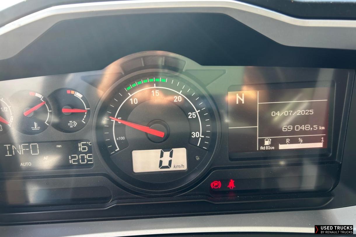 Renault Trucks D Wide 320