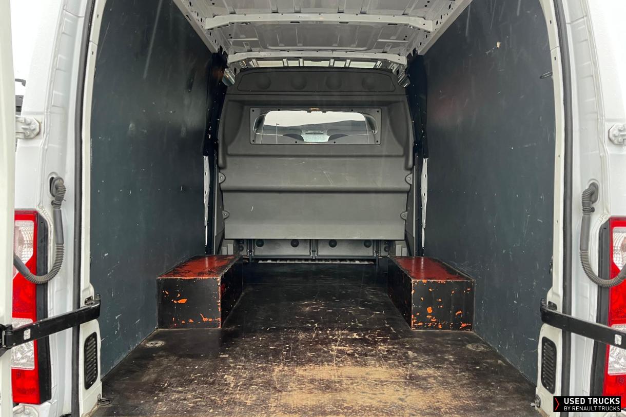 Renault Trucks Master 145