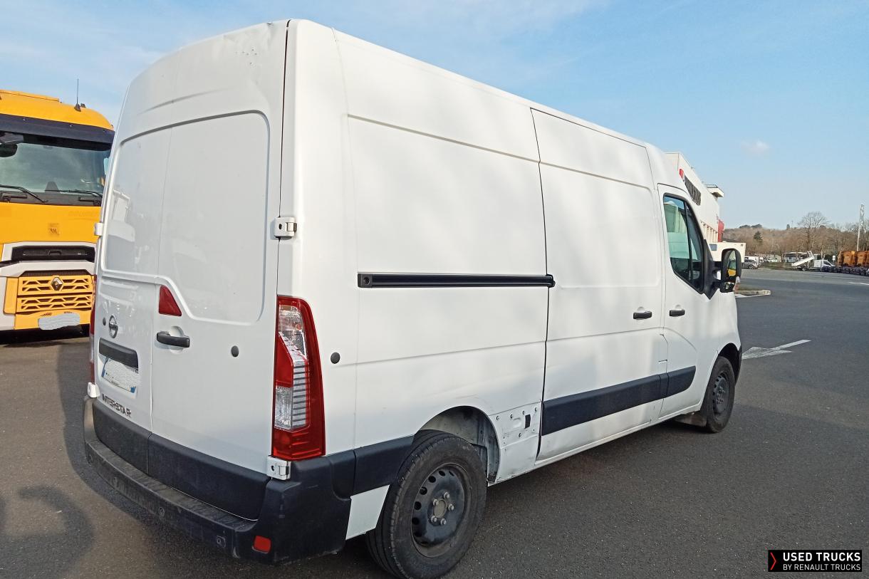Nissan Interstar 150