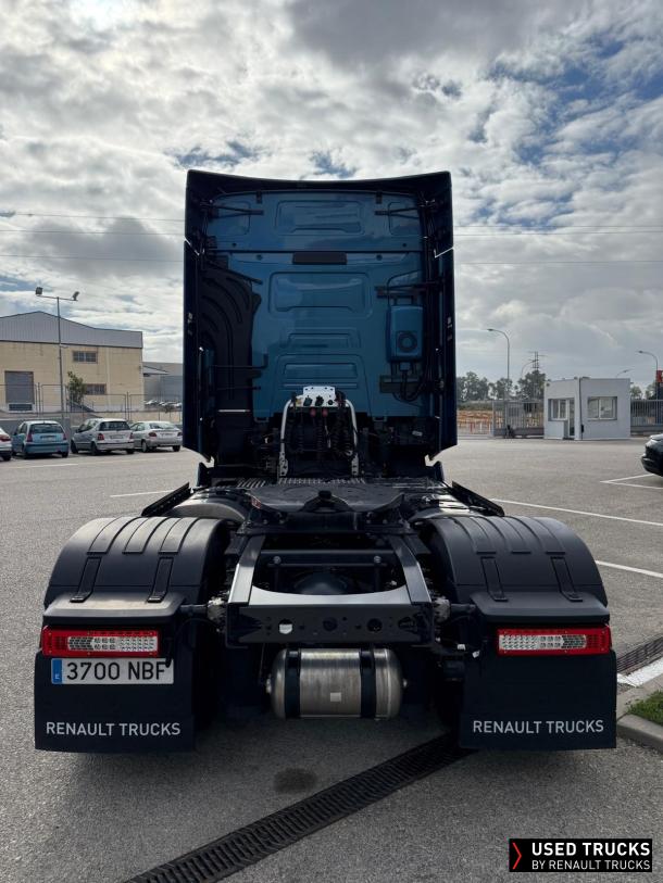 Renault Trucks T High 