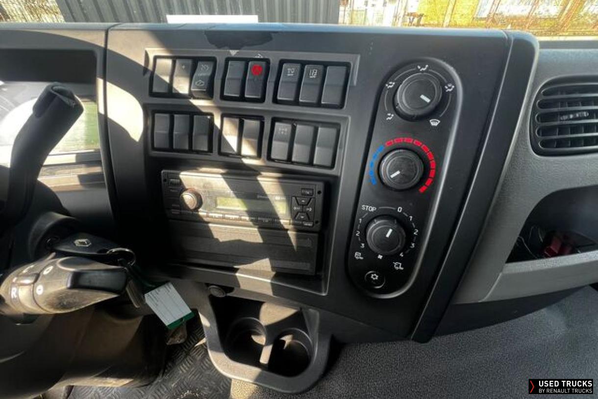 Renault Trucks D Wide 320