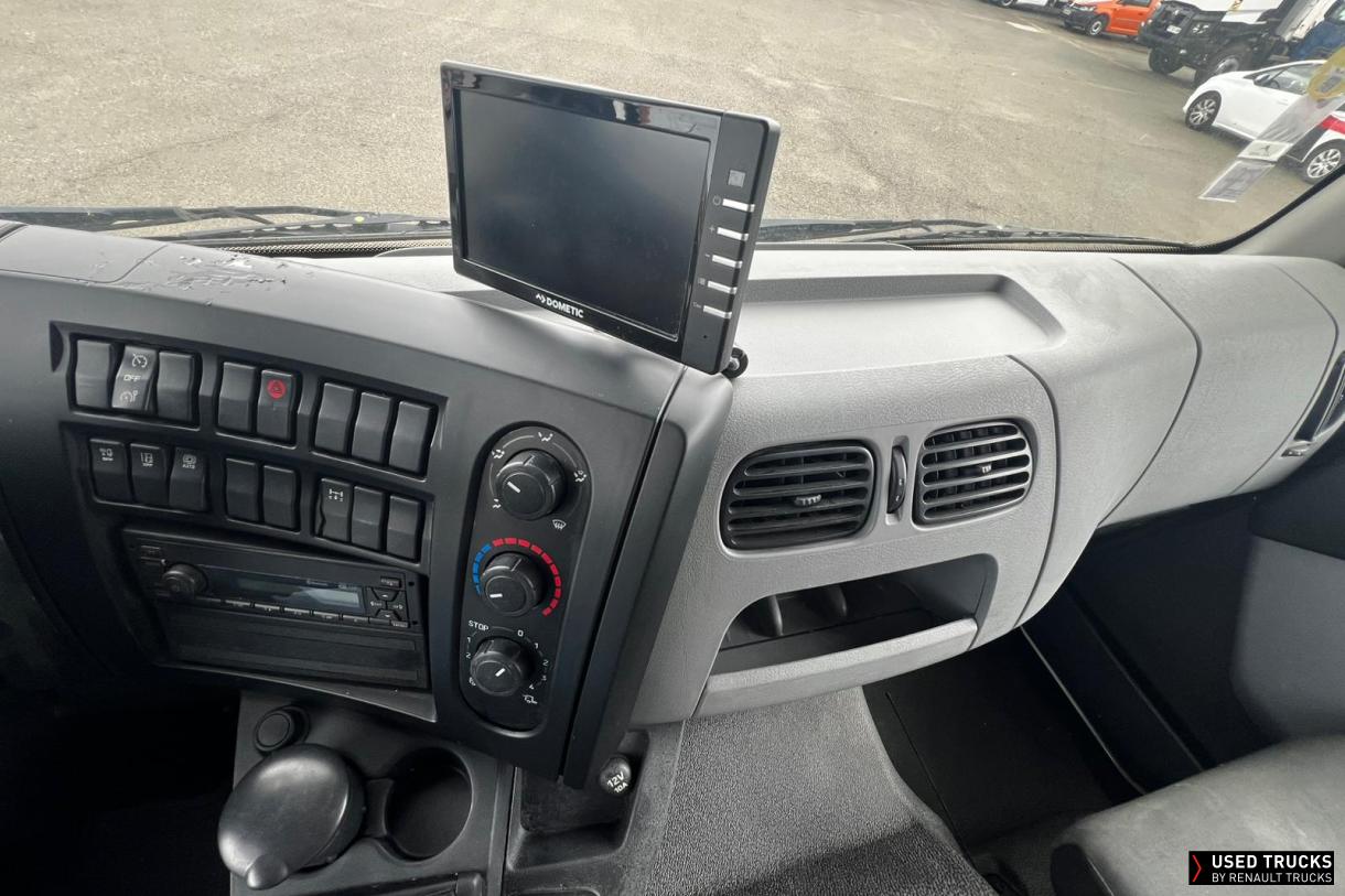 Renault Trucks D 240
