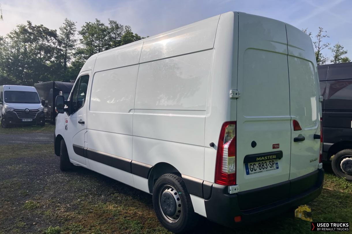 Renault Trucks Master 135
