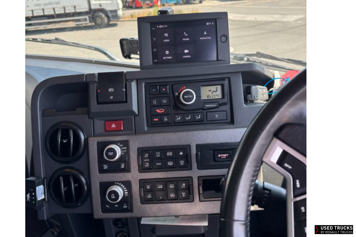 Renault Trucks T High 