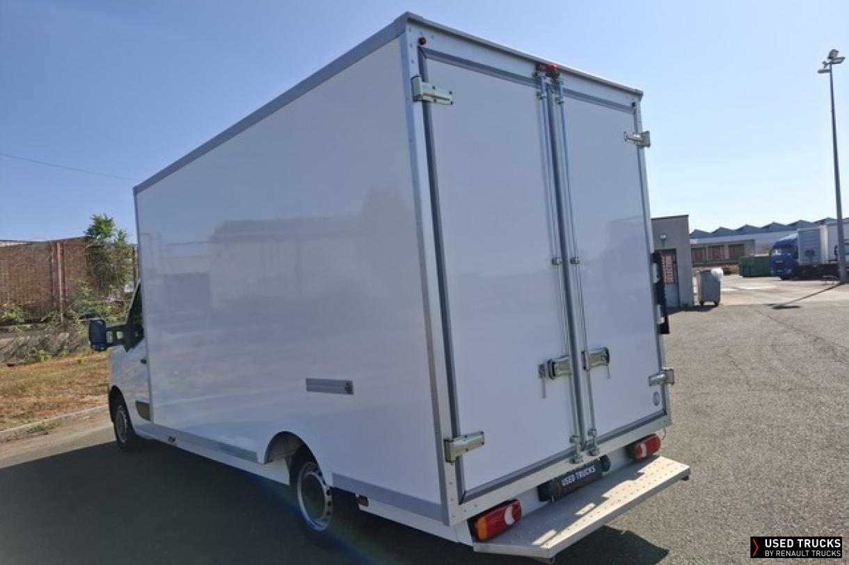 Renault Master 145