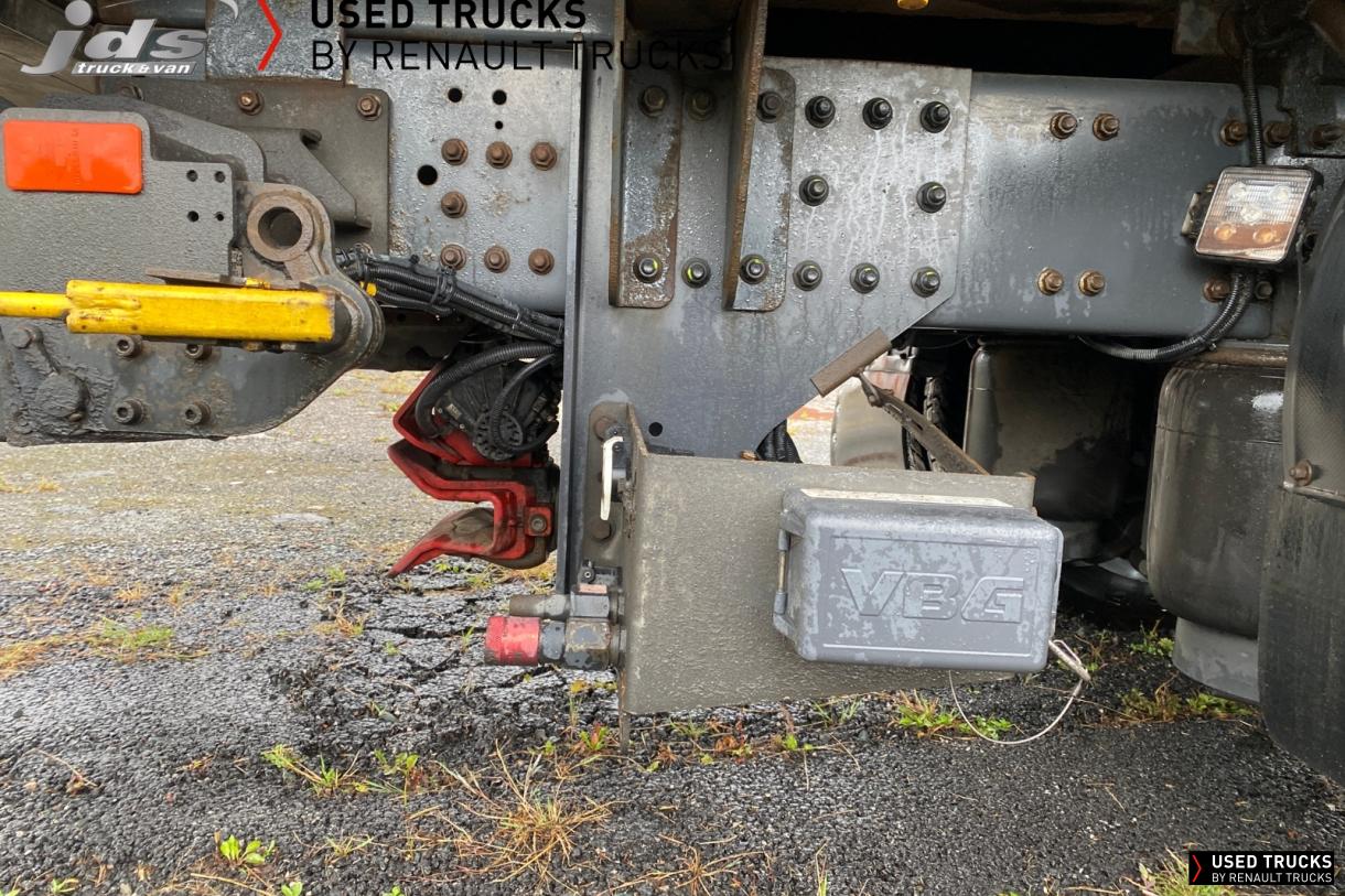 Renault Trucks D Wide 320