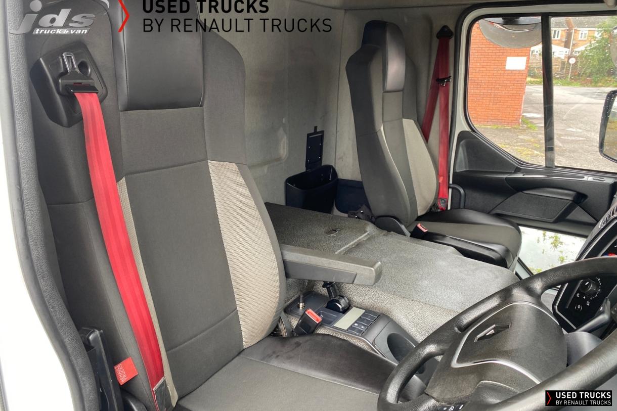 Renault Trucks D Wide 320