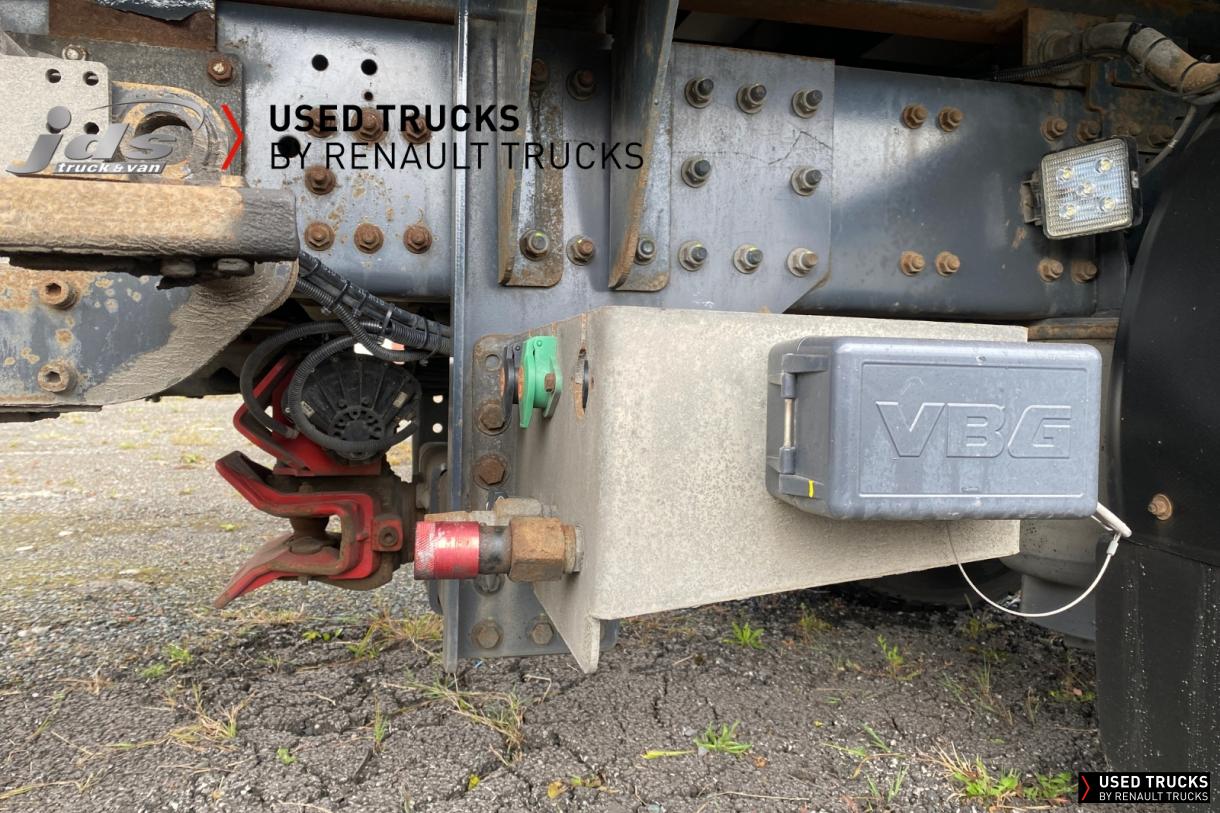 Renault Trucks D Wide 320