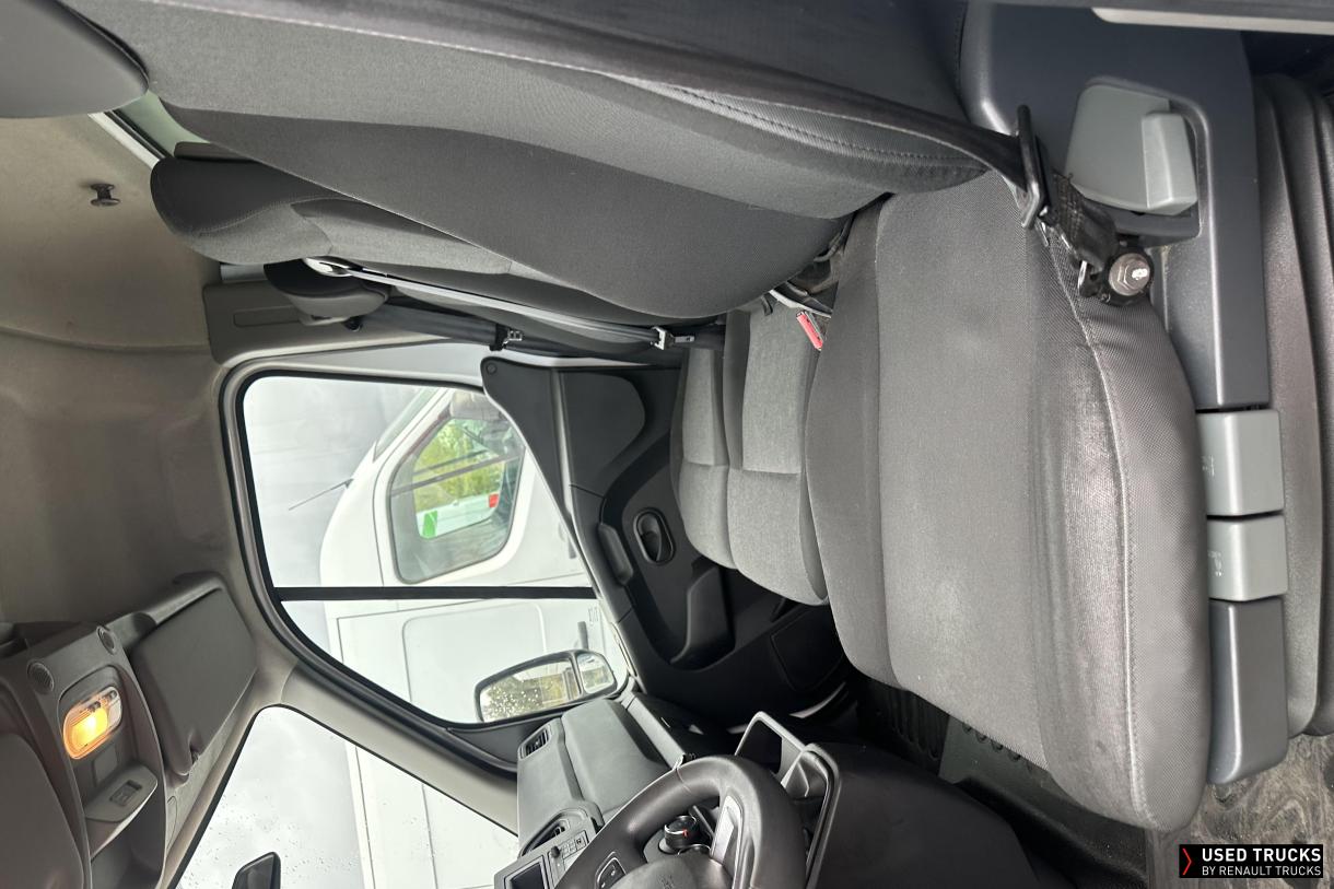 Renault Trucks Master 145
