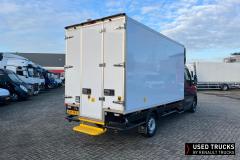 Renault Trucks Master
                                          76