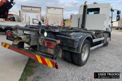 Renault Trucks D
                                          240
