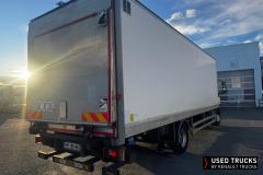 Renault Trucks D
                                          240