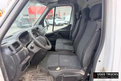 Nissan NV400
                                          135