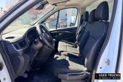 Renault Trucks Trafic
                                          130