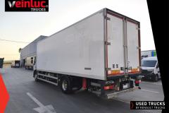 Renault Trucks D Wide
                                          320