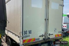 Renault Trucks D
                                          240